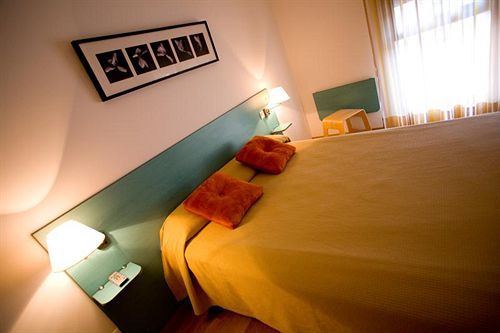 Hostal Via Lactea Burgo Extérieur photo
